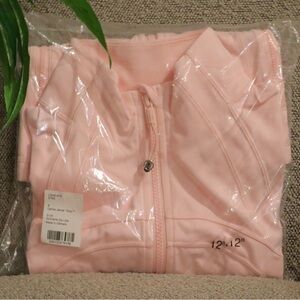Lululemon define jacket Nulu strawberry milkshake size 8